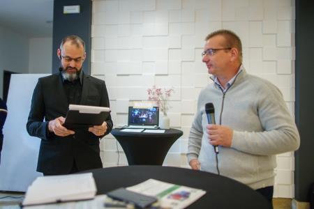 52828924966_d9b6f8d3d7_c